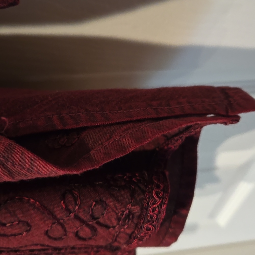Embroidered Burgundy Button-Down Women's Top, 2x? - Picture 5 of 8